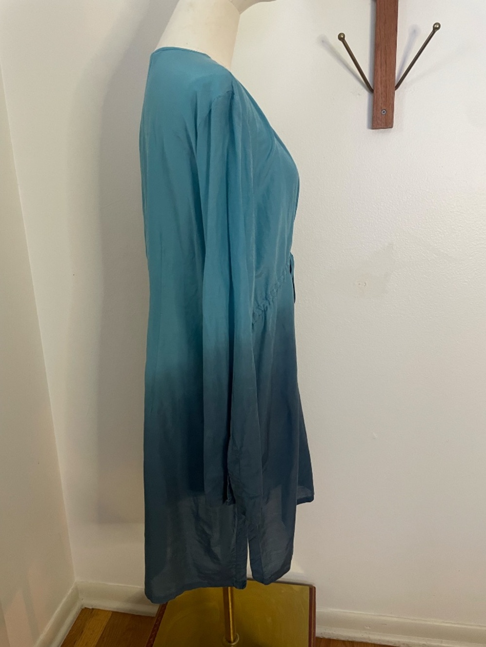 Athleta Swim Coverup Tunic  in Dip-Dye Ombre Teal SIze Medium - Picture 2 of 8